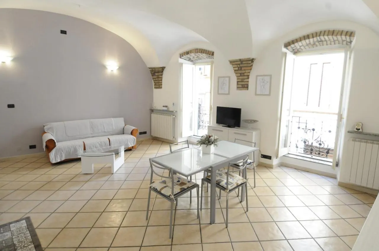 St. George Apartment Lovere Italia