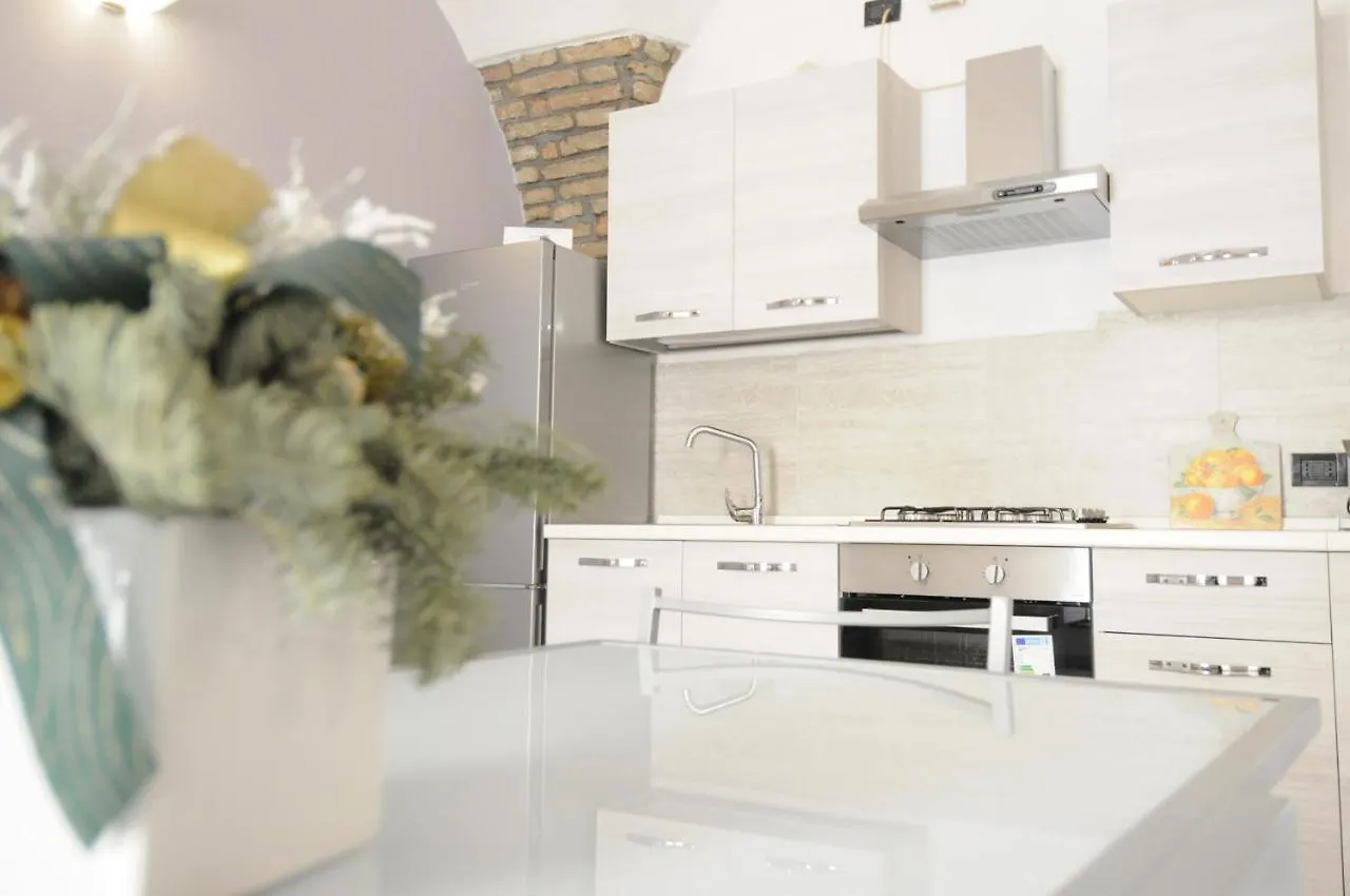 St. George Apartment Lovere Italia