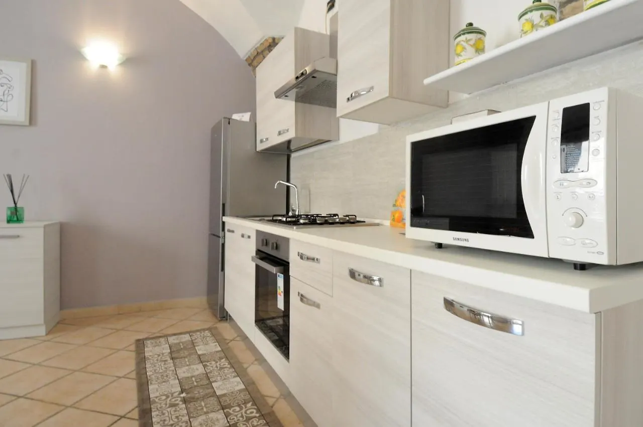 St. George Apartment Lovere Italia